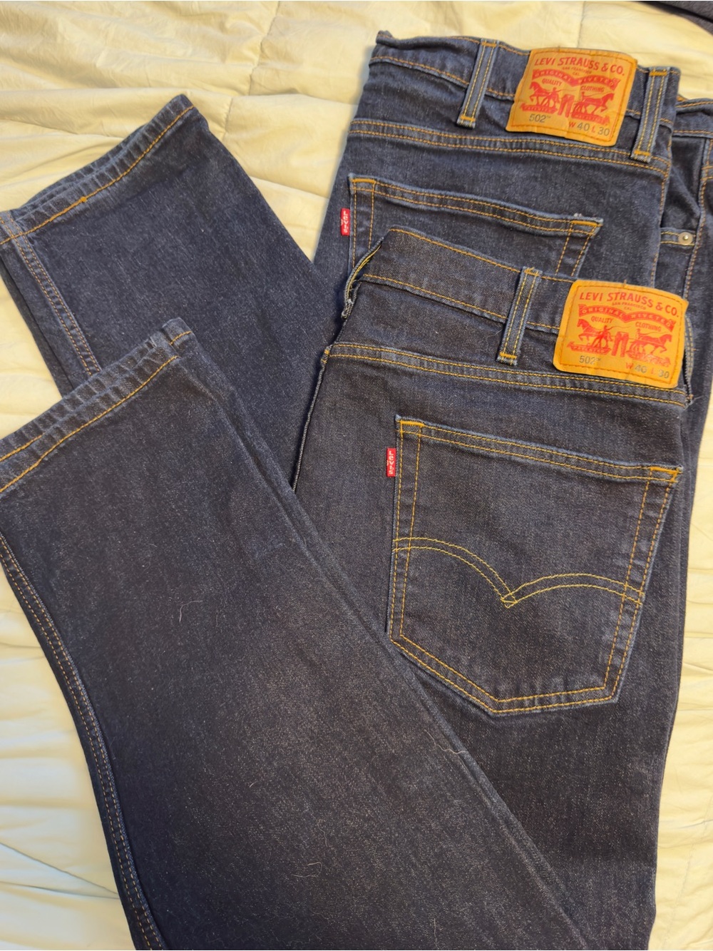 Levi's 502 Men's Dark Blue Straight Jeans with Contrast Stitching